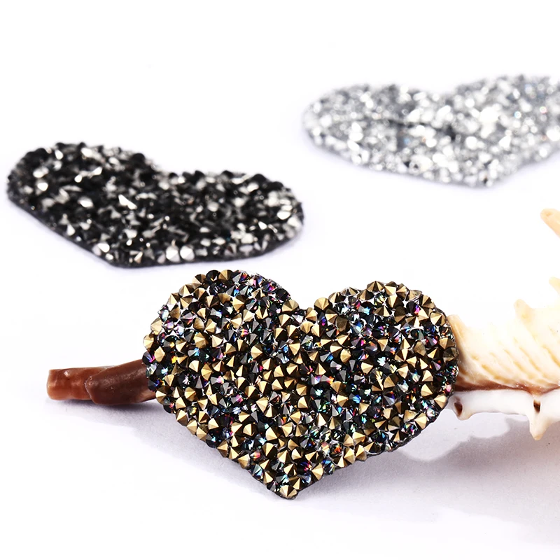 Стразы в форме сердца 20x28 мм без горячей фиксации не самоклеющиеся аппликация