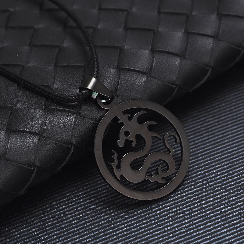 

Vintage Dragon Shaped Round Titanium Steel Necklace Men Chinese Style Stainless Pendant Rope Chain Gift
