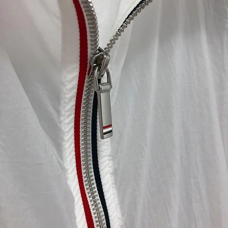 

TB THOM Fashion Brand Jacket Men Sunscreen Clothing Uv Sun Protection Summer Thin Sports Coat Casual Hooded Skin Windbreaker