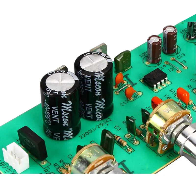 2.0 HIFI AN4558 Audio Preamplifier Bass Midrange Treble Balance adjustable Preamp Finished Board With Tone Control C2-004 | Электроника