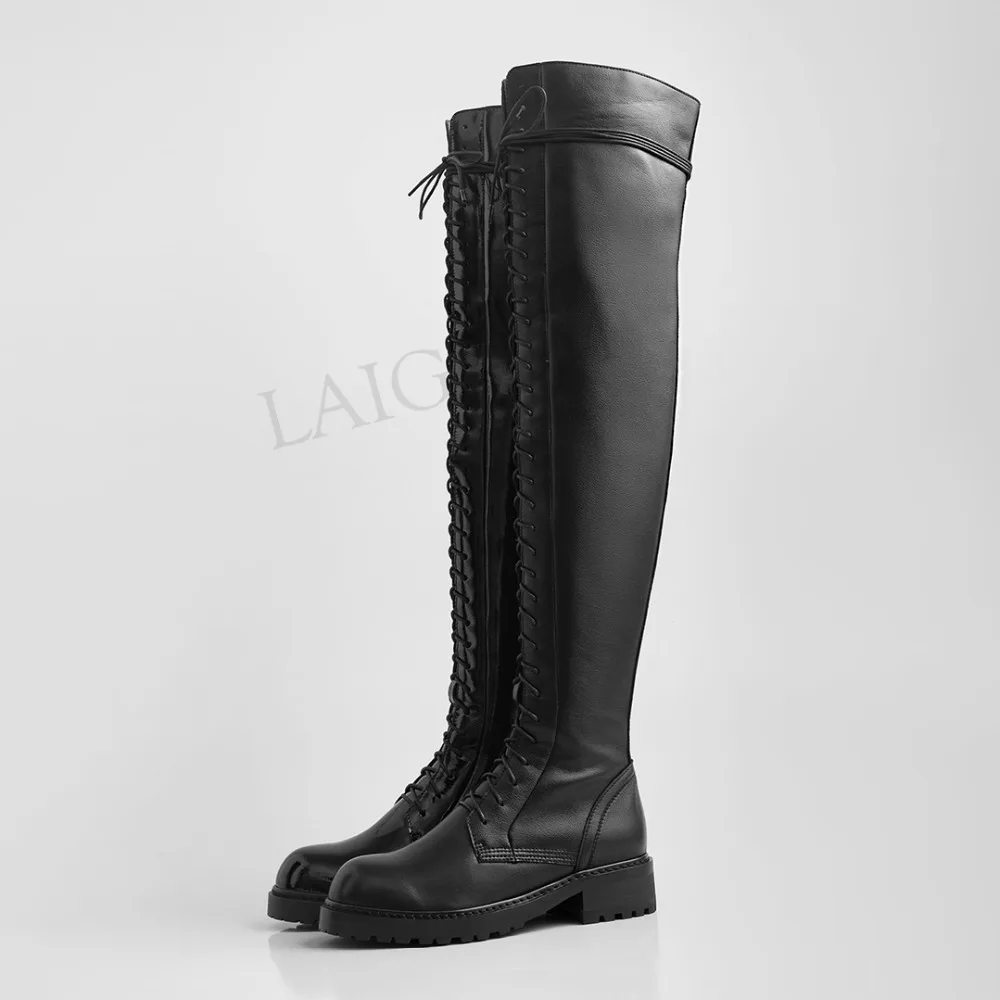 LAIGZEM/женские ботфорты выше колена; расклешённые матовые лакированные сапоги до бедра на низком каблуке с молнией; Zapatos de Muje; Размеры 33, 38, 39, 40