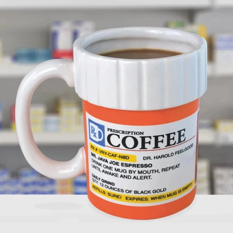 Керамическая чашка объемом 350 мл в виде бутылки с рецептом для таблеток, персонализированная для друзей в качестве забавного подарка.
