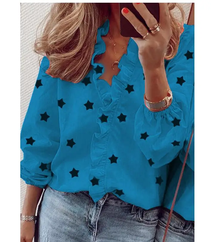 Женская офисная блузка в горошек с длинным рукавом и оборками привлекательный