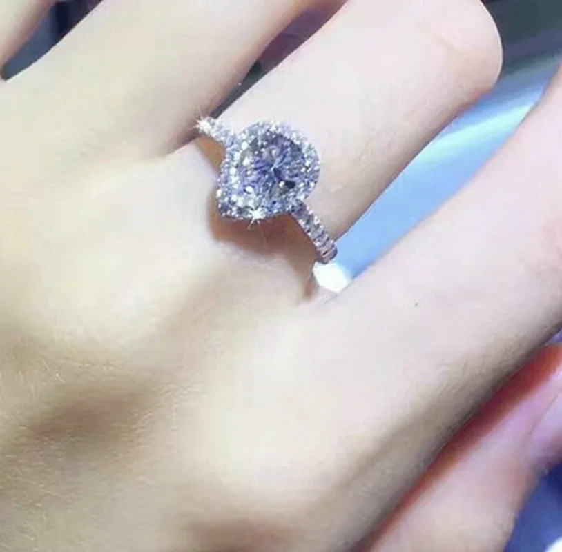 Маленькие преувеличенные женские модели имитация розовых бриллиантов с