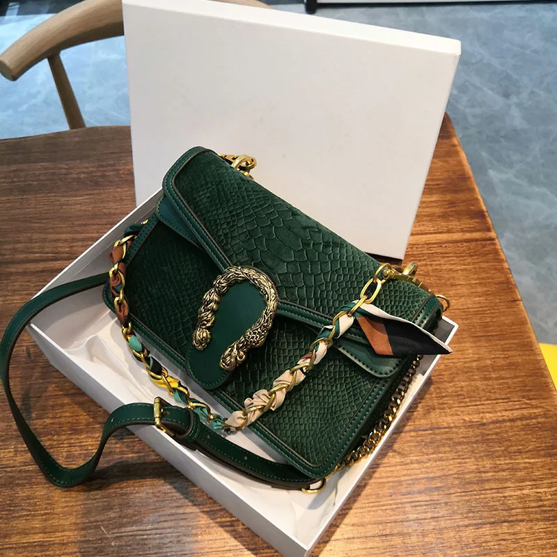 Бархатная рельефная сумка Dionysus Классическая универсальная бархатная на цепочке