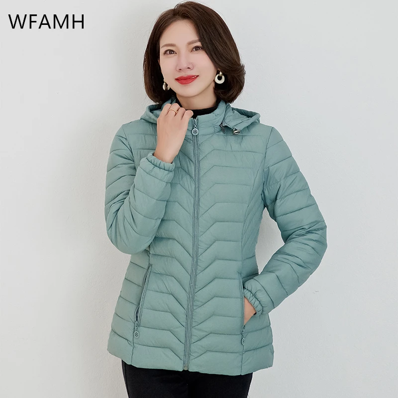 2023New Cotton-Padded Coat Women's Short Thin And Light Hooded Small Padded Jacket Slim Slimming Fashion Net Red Cotton Coat