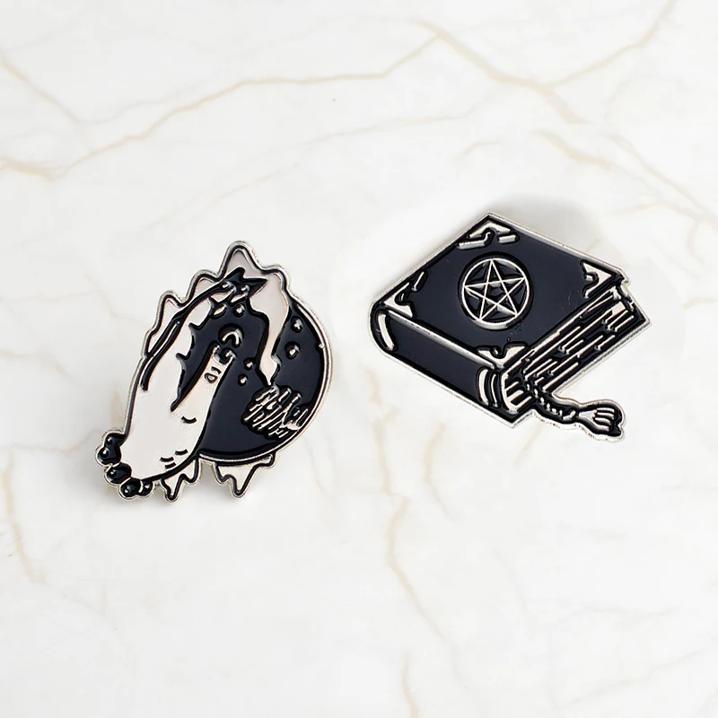 

Enamel Pins Magic Book Shape Pins Black Gothic Lapel Pins Brooches Backpack Jeans Shirt Badge jewelry Kids Gifts 31mm x 20mm
