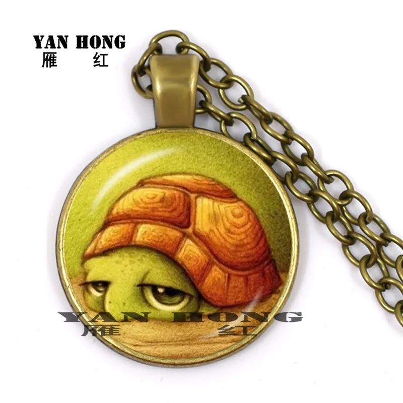 Десятитысячечная черепаха символизирующая долгий срок службы ожерелье из