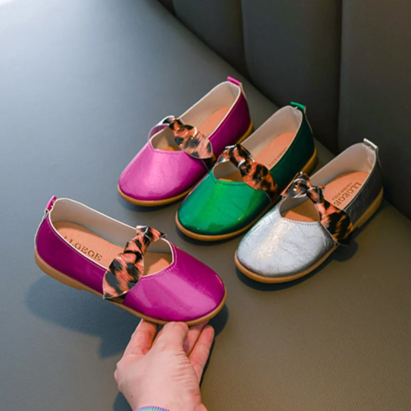 Лоферы для девочек Блестящие Кроссовки принцессы маленьких коллекция 2019 года