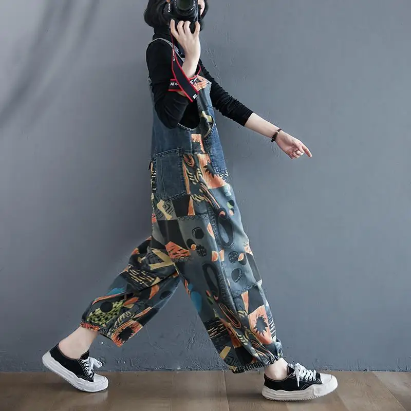 

Denim suspenders women's autumn 2020 new print large size fat mm age reducing high waist slim loose 9-point Jumpsuit