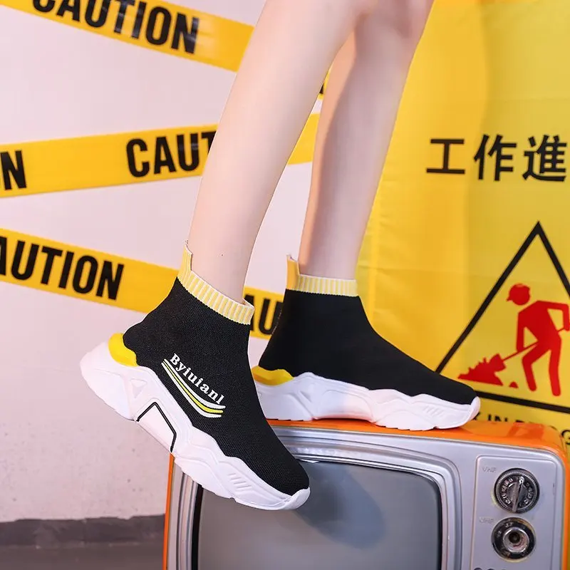 

Slip on Rubber Female Socks Shoes Round Toe Net Cloth Flat Platform Sneakers Women Vulcanized Shoes Woman Autumn Casual Flats