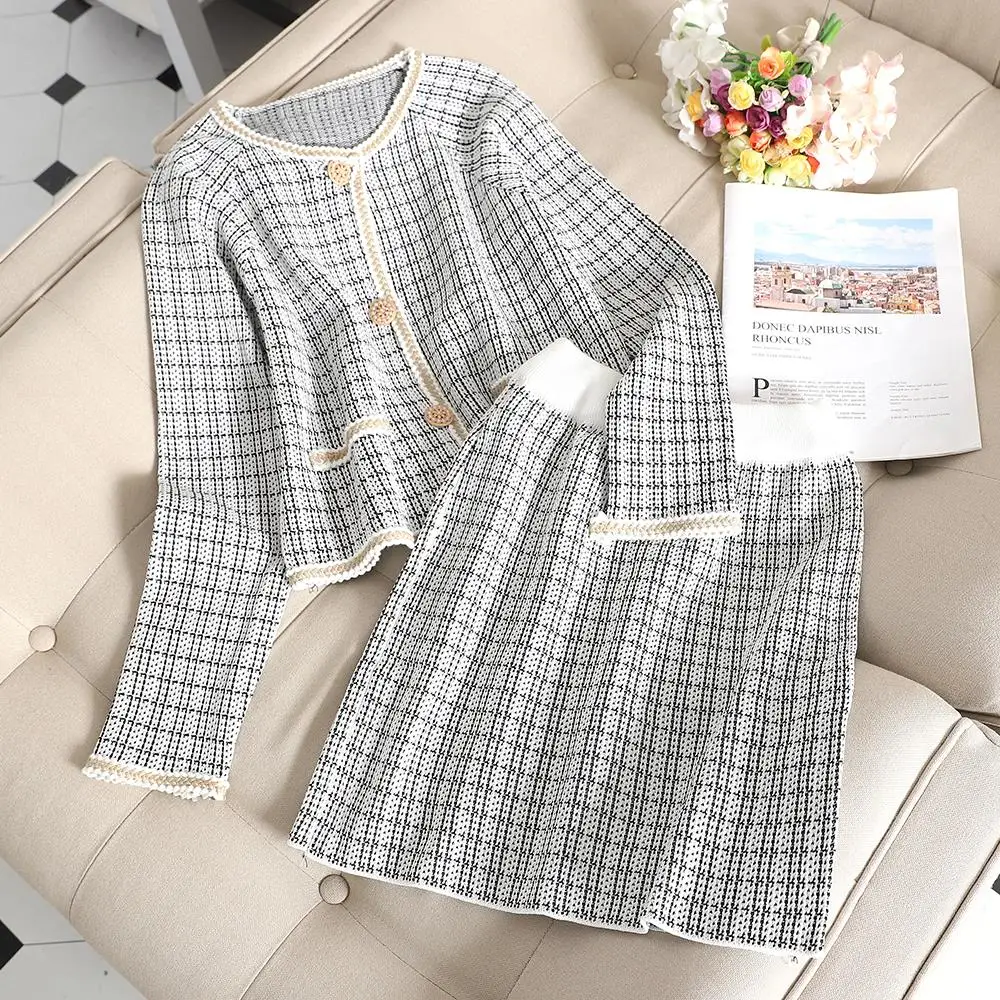 Женский пиджак с длинным рукавом приталенная рубашка в стиле богини + юбка на