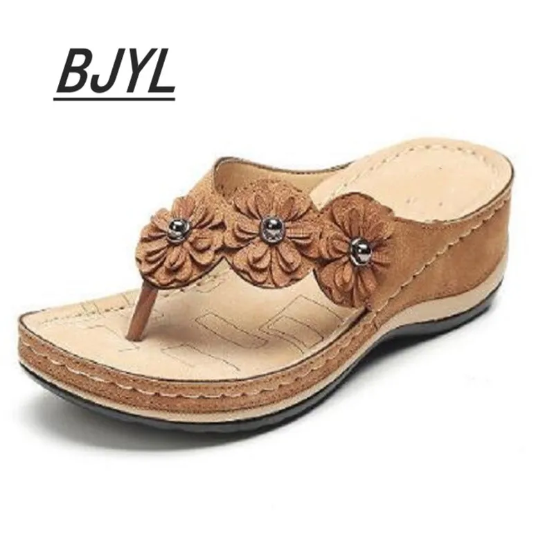 

2021 Summer New Plus Size Sandals Women Multicolor Handmade Retro Flowers Flat Wedge Sandals Women