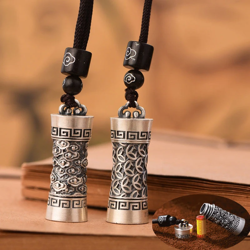 

Новое ожерелье в стиле ретро для мужчин и женщин, подвеска «мантра» с изображением благоприятных облаков и монет, амулет с переводными укра...