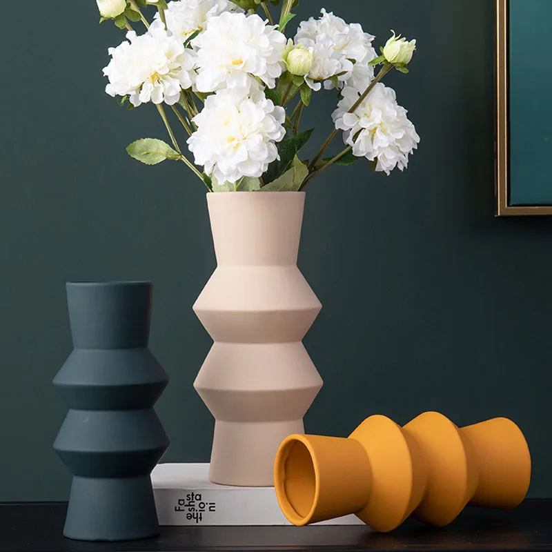 

Nordic Irregular Ceramic Vase Art Vases For Home Decoration Ornaments High Flower Arrangement Desktop Display Frunishings Gifts
