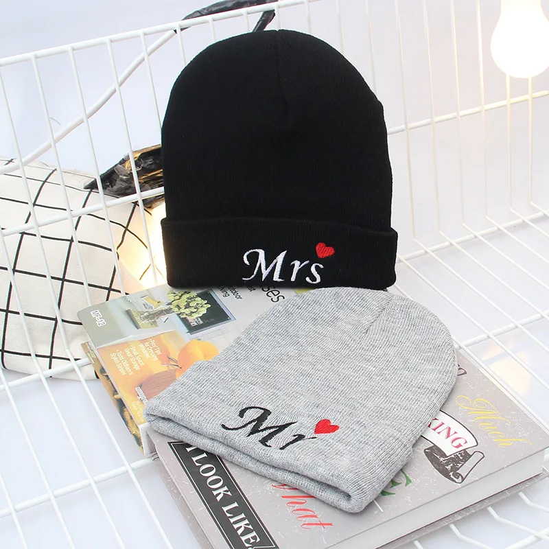 

2020 Мужская и женская зимняя шапка вязаная шапка теплая флисовые колпачки модные шапочки Мужская Женская кепка оптовая продажа шапки