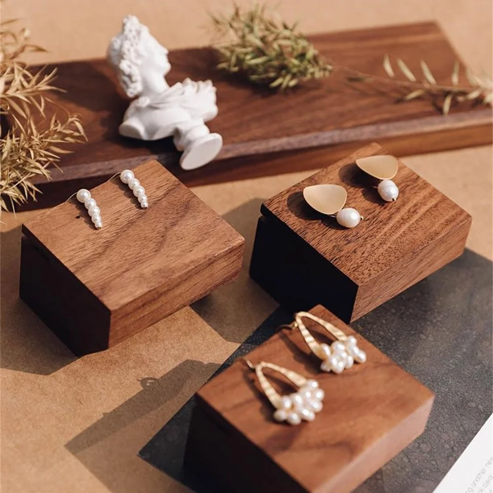 Подставка для украшений из ореха деревянная | Дом и сад