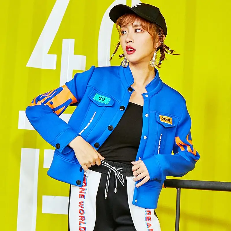 Женская короткая куртка с нашивкой осенняя приталенная мотоциклетная принтом 2020