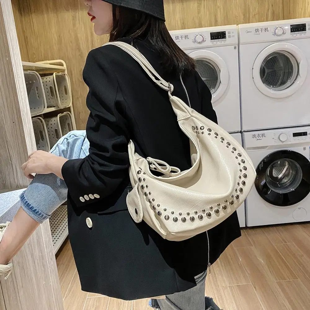 Сумки через плечо для женщин 2020 Женская винтажная сумка-мессенджер с заклепками