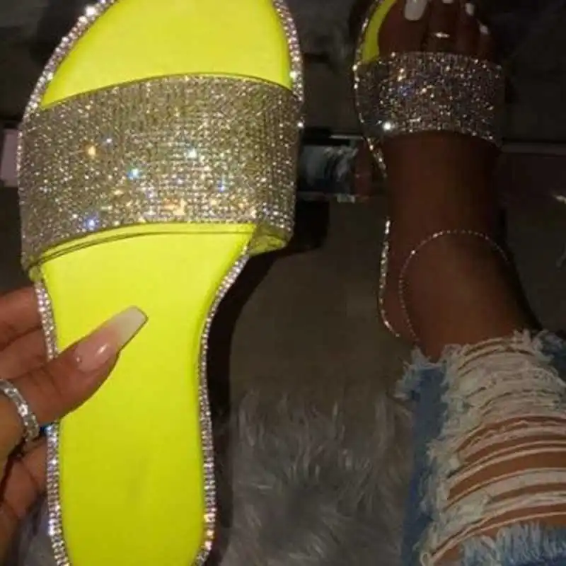 

2021 Summer Women Crystal Slippers Glitter Flat Soft Bling Female Candy Color Flip Flops Indoor Ladies Slides Hot Beach Shoes