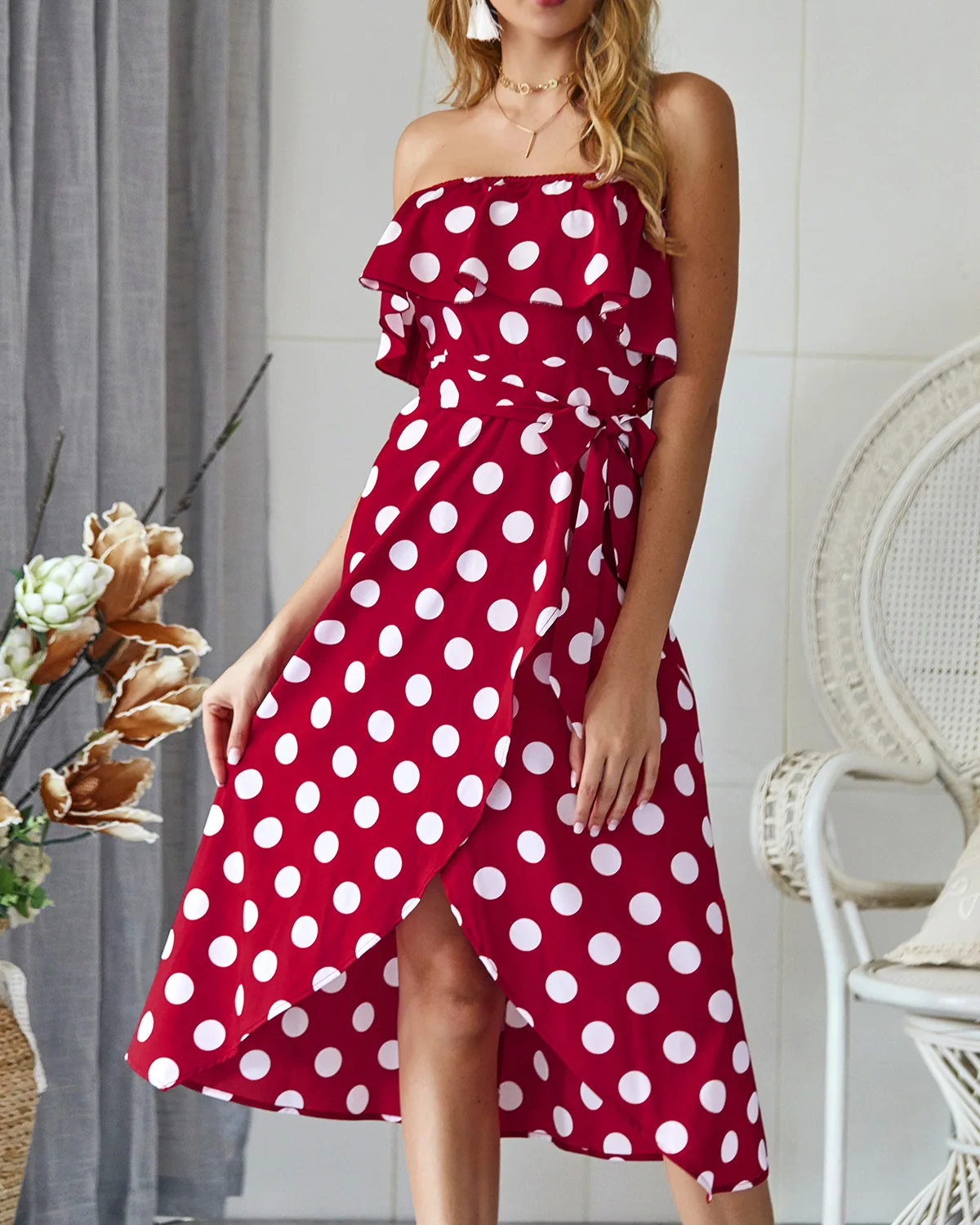 

NEW Women Summer Spaghetti Strap Dress Loose Cake Layer Dress O-neck Ruffle Sleeveless Knee-length Dress 2021 New Casual Fashion