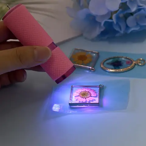 SEVENWELL Быстросохнущая УФ-смола 10мл/25мл