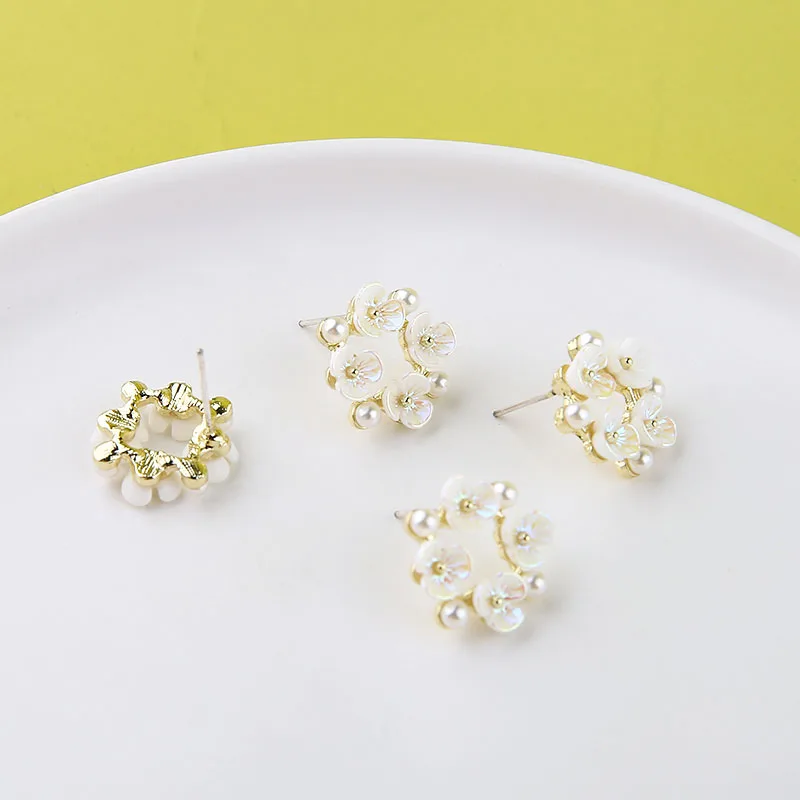 4pcs Japanese style Showa Shell Flower Pearl Earrings Hollow Garland sweet Statement stud Earring Girl DIY accessories matterial | Украшения