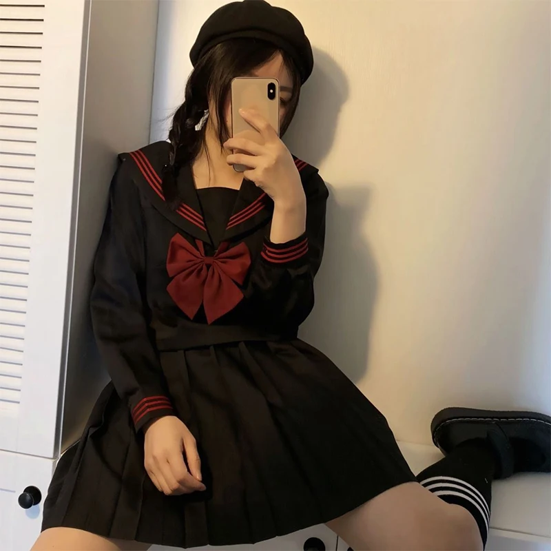 

Costumes & Accessories