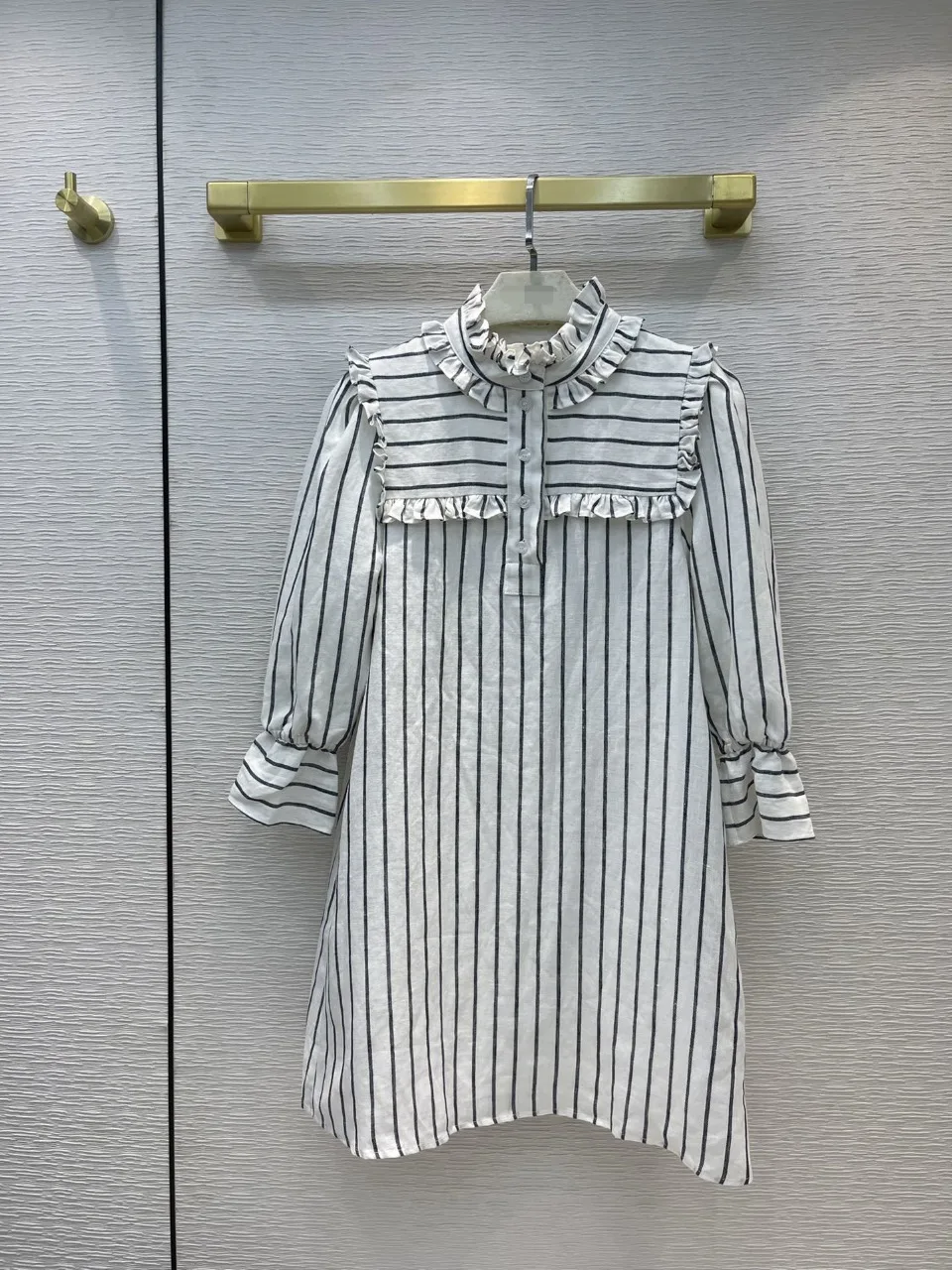 

2021 new women fashion mid-sleeve fungus frilly stand-up collar vertical stripe dress 0813