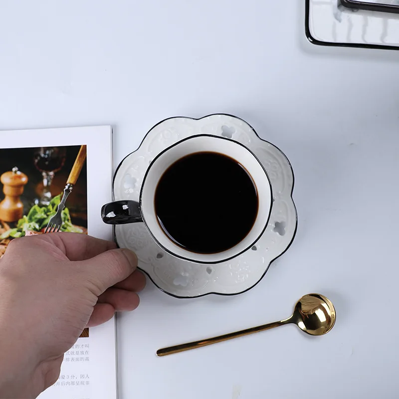 Забавный ГОРЯЧИЙ Европейский стиль белая простая керамическая чашка и блюдце