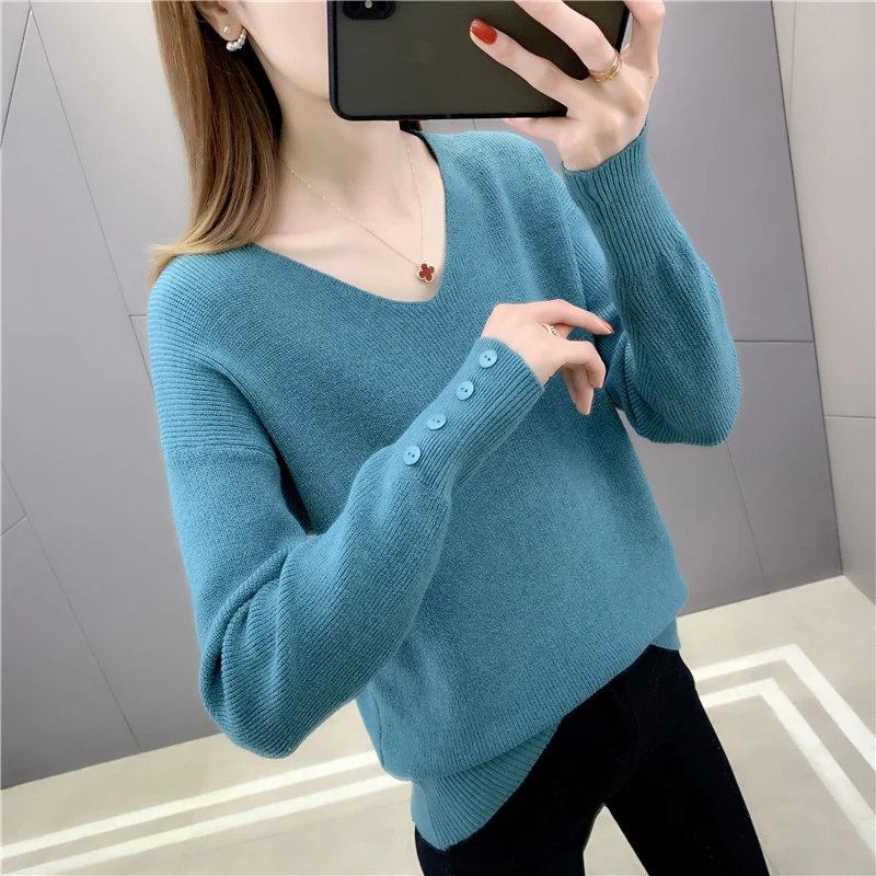 

Room 197812, row 4, No. 6, middle] solid color V-neck button Pullover 36