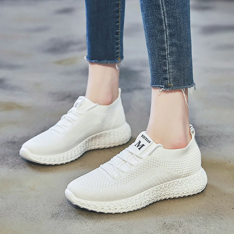 Женские теннисные туфли 2019 светильник мягкие спортивные Женская теннисная обувь