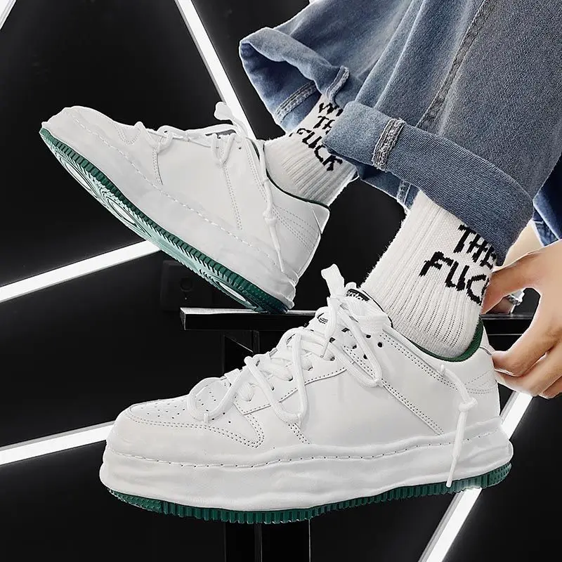 

Fashion Sneakers Male New Lace-up Round Toe Chunky Sports Casual Men Shoes Outdoor Light Comfortable Vulcanized Running Shoes