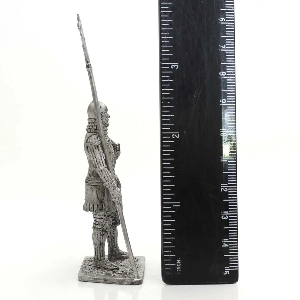 Европейский рыцарь 15 век - оловянный солдатик фигурка 54 мм M134 |