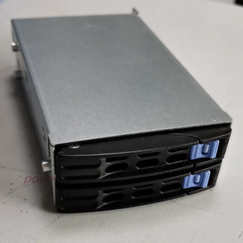Высокого качества 19 дюймов 8HDD отсеков 2U монтируемые в стойку Горячая замена