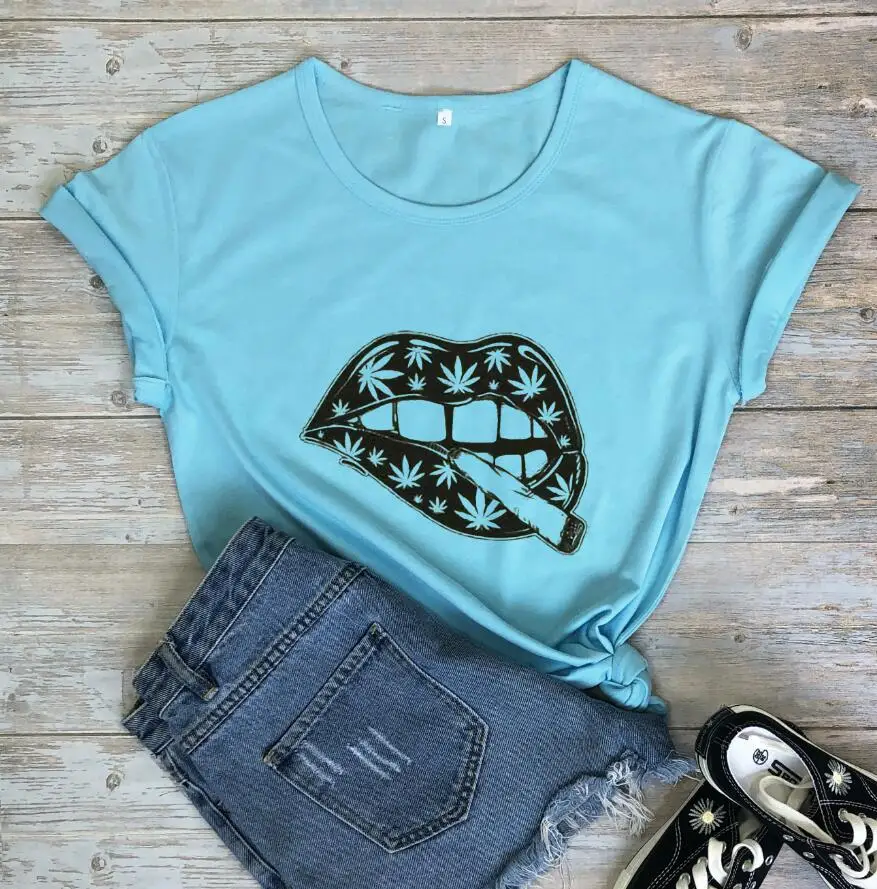 Женская футболка с принтом конопляных губ|Футболки| |