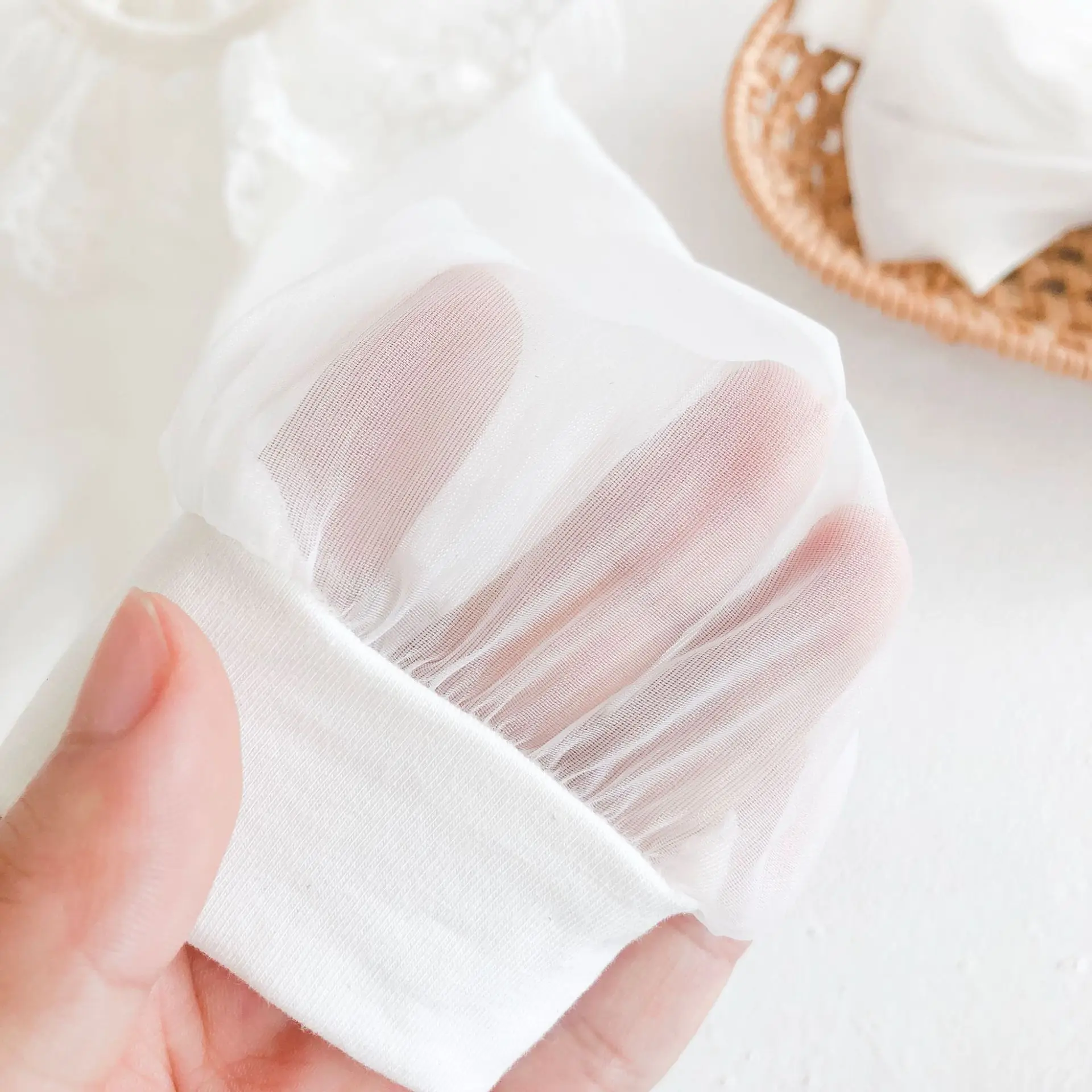 

Baby Girls Bodysuits Clothes Fashion White Long Sleeve Newborn Infant Bebes Lace Onesie Jumpsuits One Piece Toddler Kids Outfits