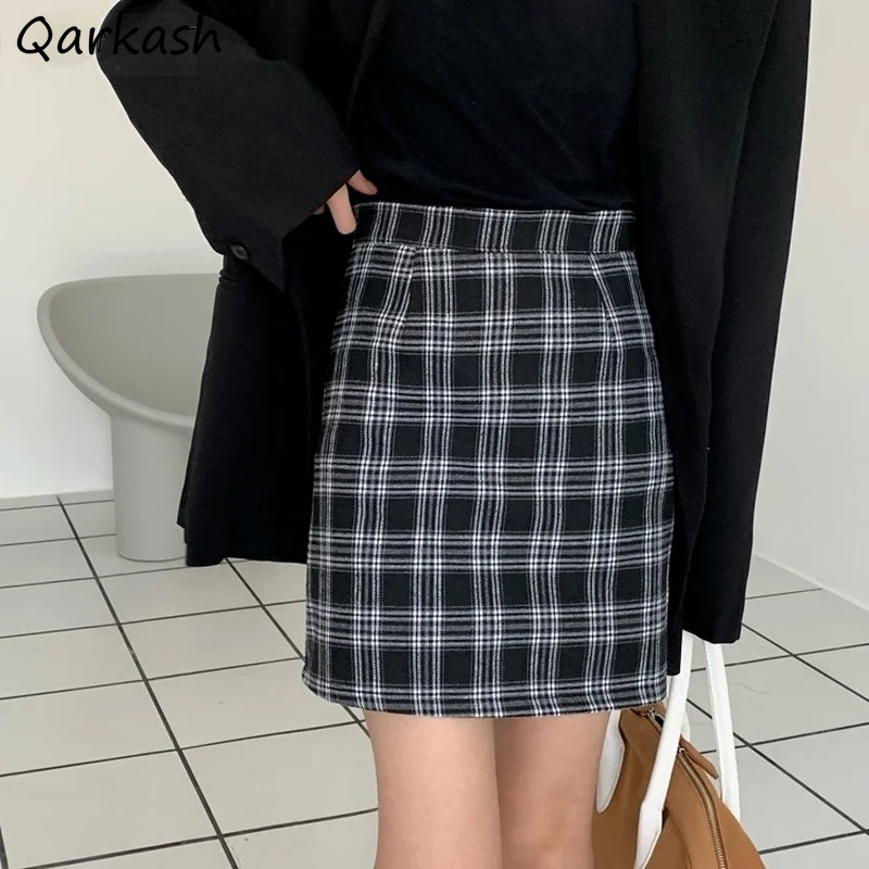 

Женские повседневные мини-юбки в клетку, приталенные весенне-летние юбки для студентов, милые универсальные ретро-юбки в Корейском стиле дл...