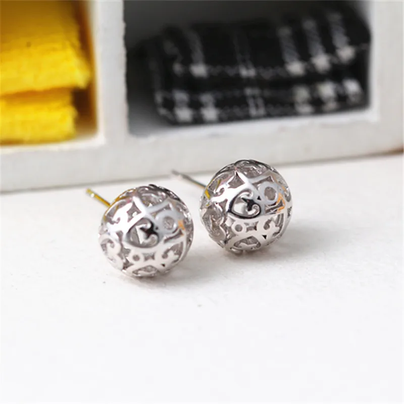 

New Silver Earrings Beautiful Temperament Female Love Hollow Hollow Three-dimensional Ball Earrings Jewelry Gifts
