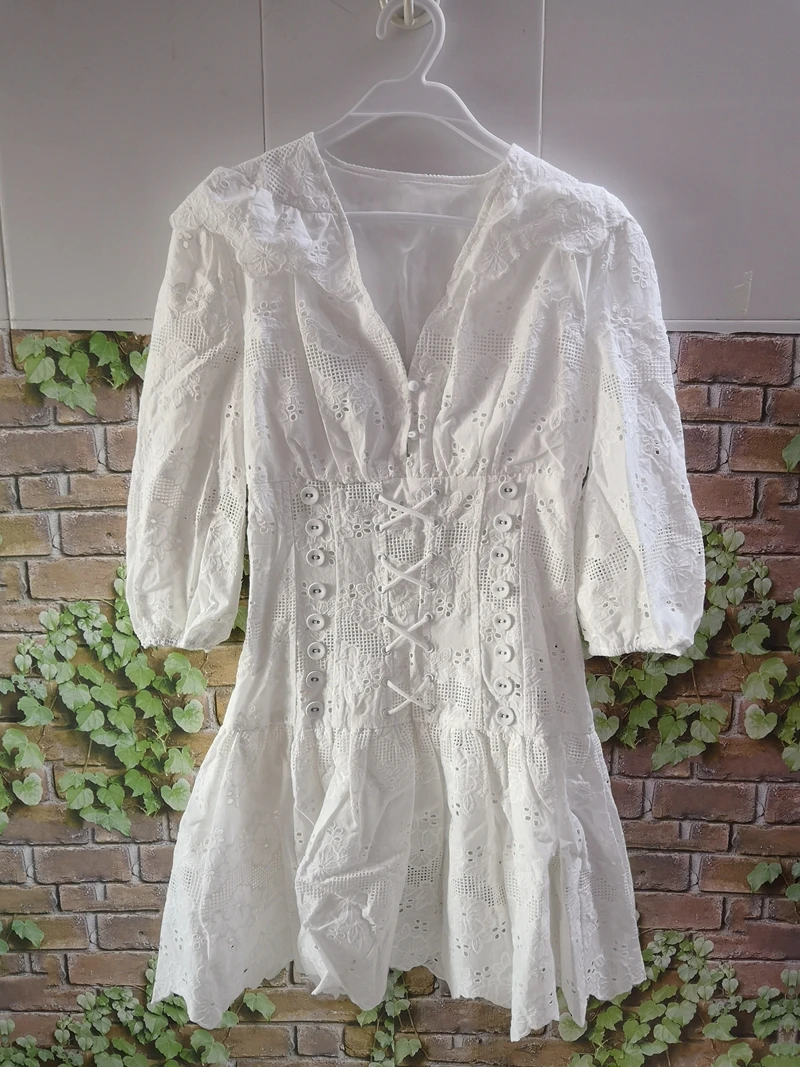 

Summer Women White Embroidered Dress High Quality V Neck Runway Short Dresses