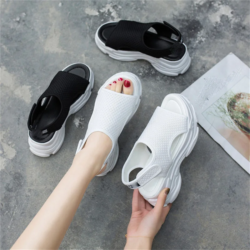 Туфли женские спортивные дышащие сандалии на платформе открытый носок