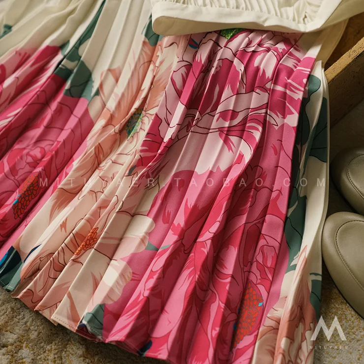 White Background Big Flower Pleated Skirt Women 2020 New Spring And Autumn Vacation First Choice Long Skirt