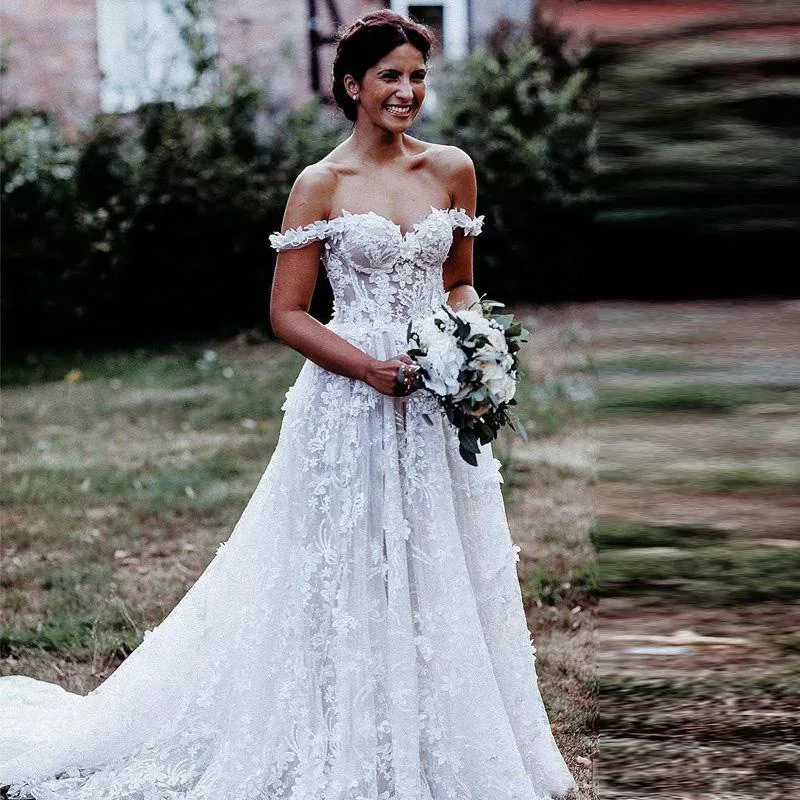 Женское платье с открытой спиной без рукавов открытыми плечами | Свадьбы и