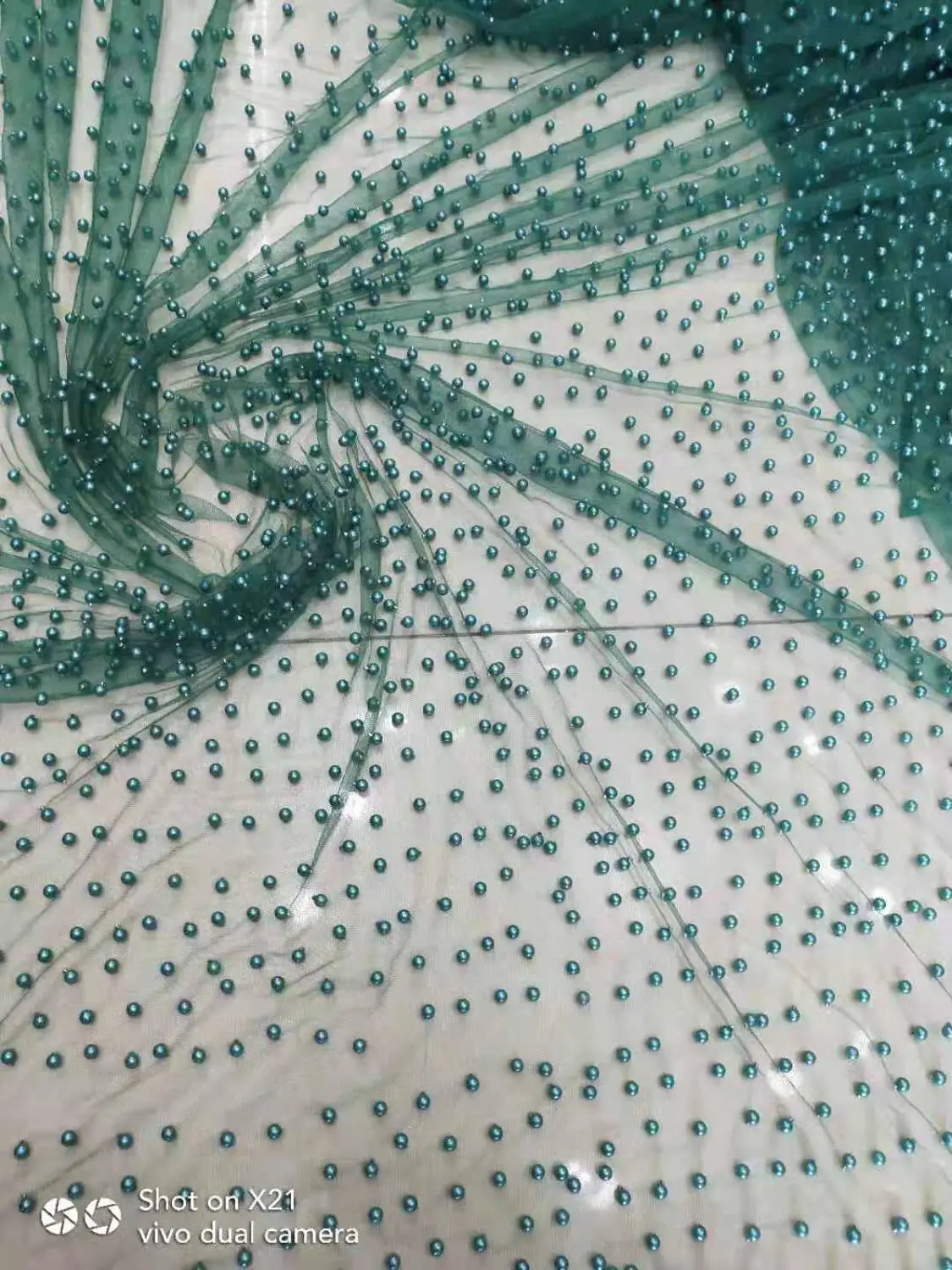 Зеленый цвет красивый французский тюль сетка ткань с большим количеством бисера