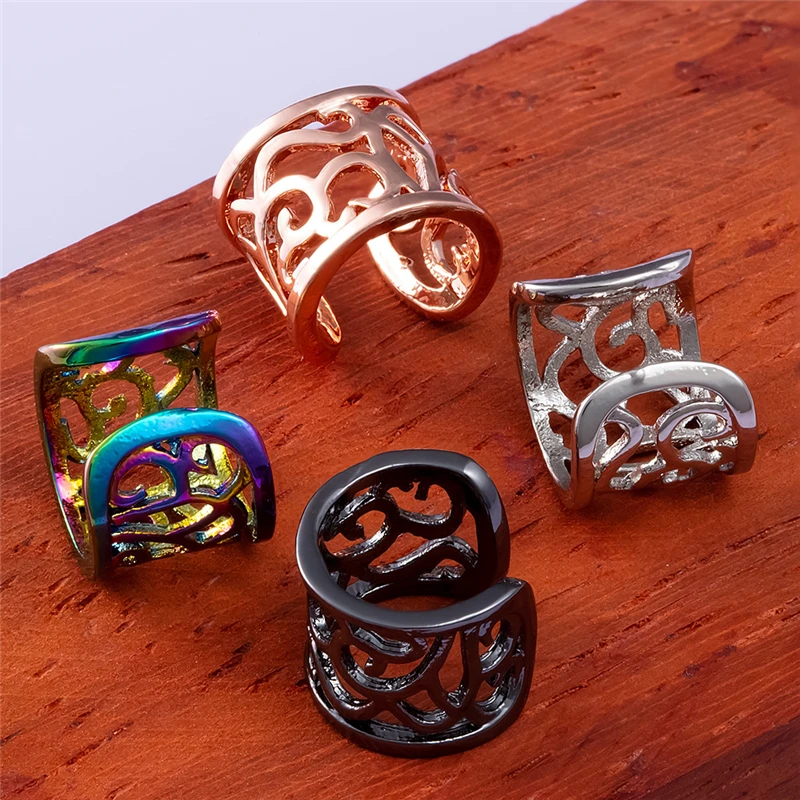 

PUNKI 2021 New 4 Color Punk Fashion Multi-color Metal No-hole Clip Earrings for Woman Party Jewelry