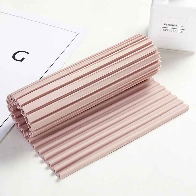 

Kitchen Drain Pad Cups and Tableware Drain Pads Can Be Used As Heat Insulation Pads for Many Purposes