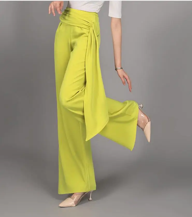 

Pants & Capris