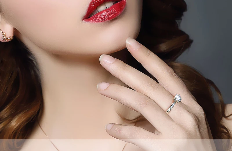 Женское кольцо с натуральным бриллиантом элегантное обручальное 18 К белое