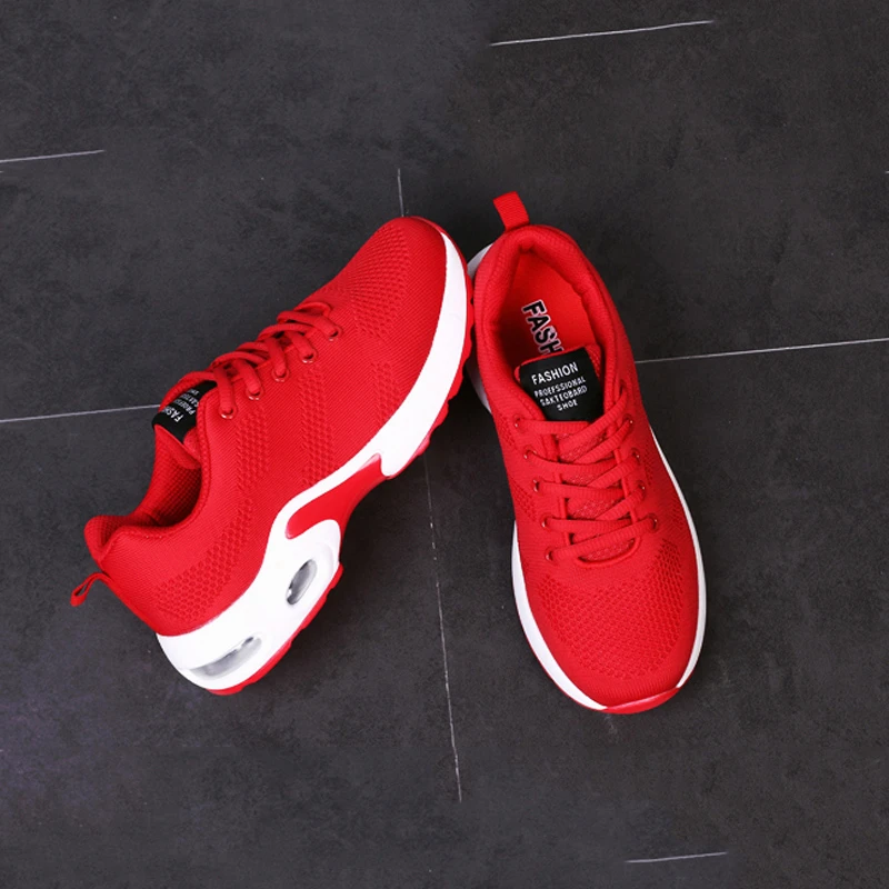 Женские теннисные туфли FLARUT женские мягкие удобные спортивные для тренажерного