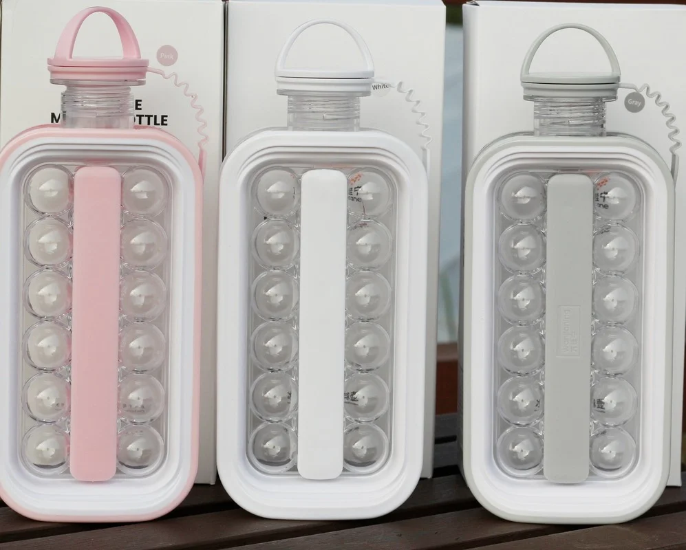 安い 2で1アイスボールメーカーポータブルクリエイティブアイスボトル立方コンテナキューブバッグラウンドトレイdiy Iatticeケトルバーキッチンツール